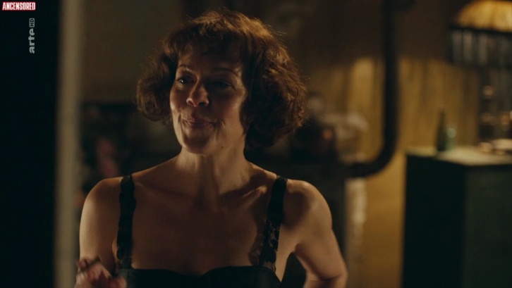 Helen McCrory seins