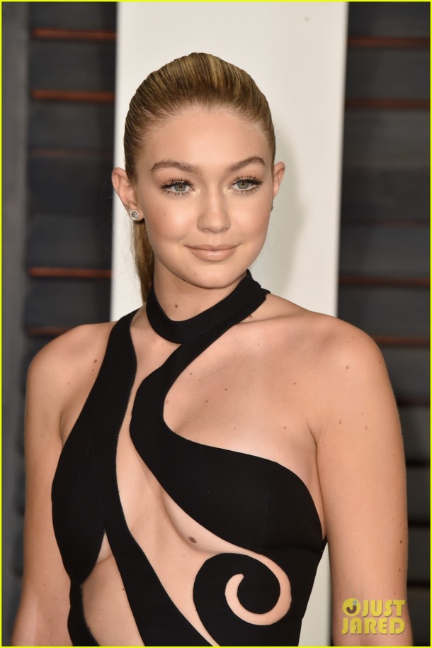 Jelena Noura Hadid pas de sous-vêtements 66